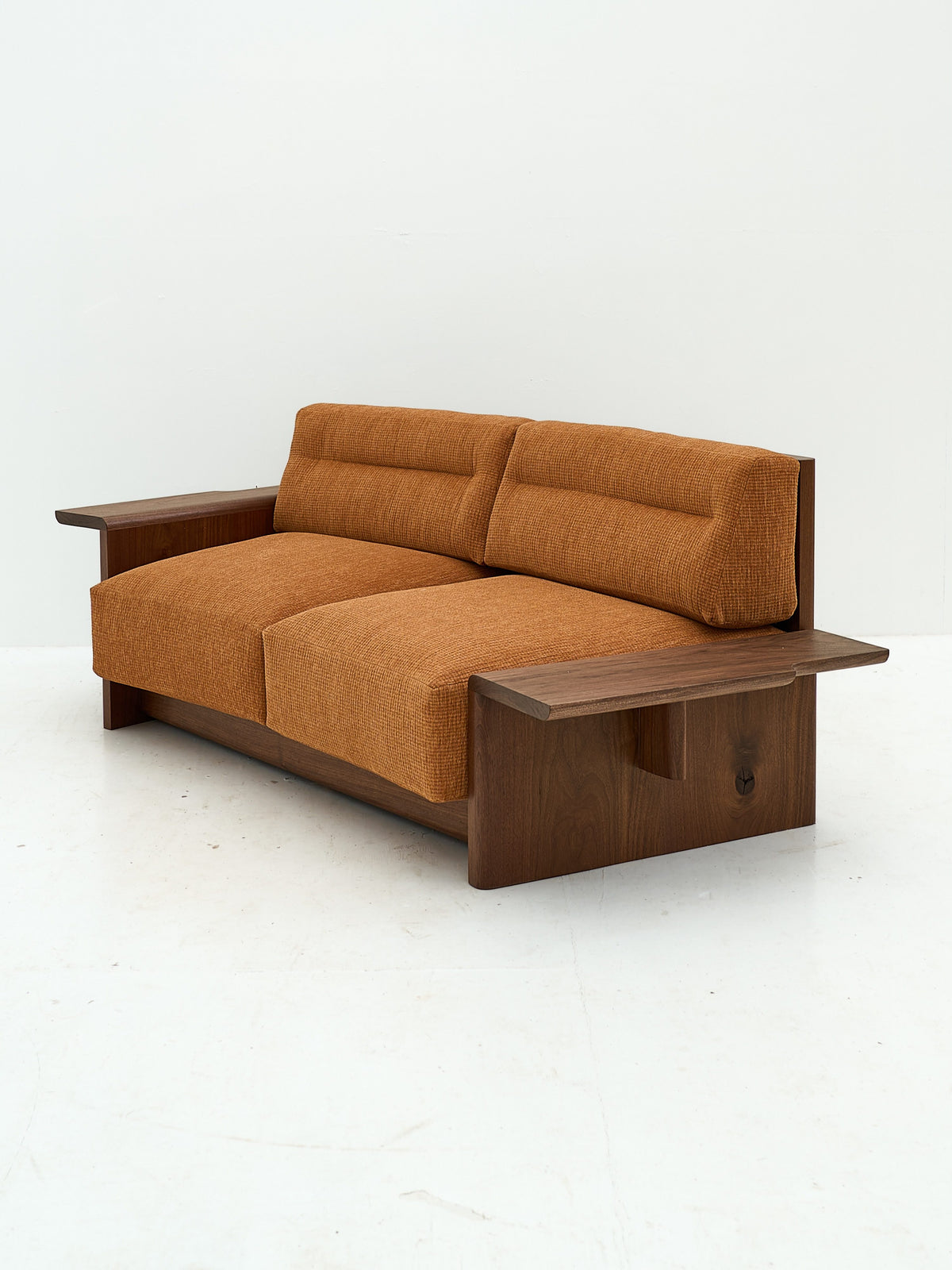 Amber Shelf Arm Sofa detail image 6