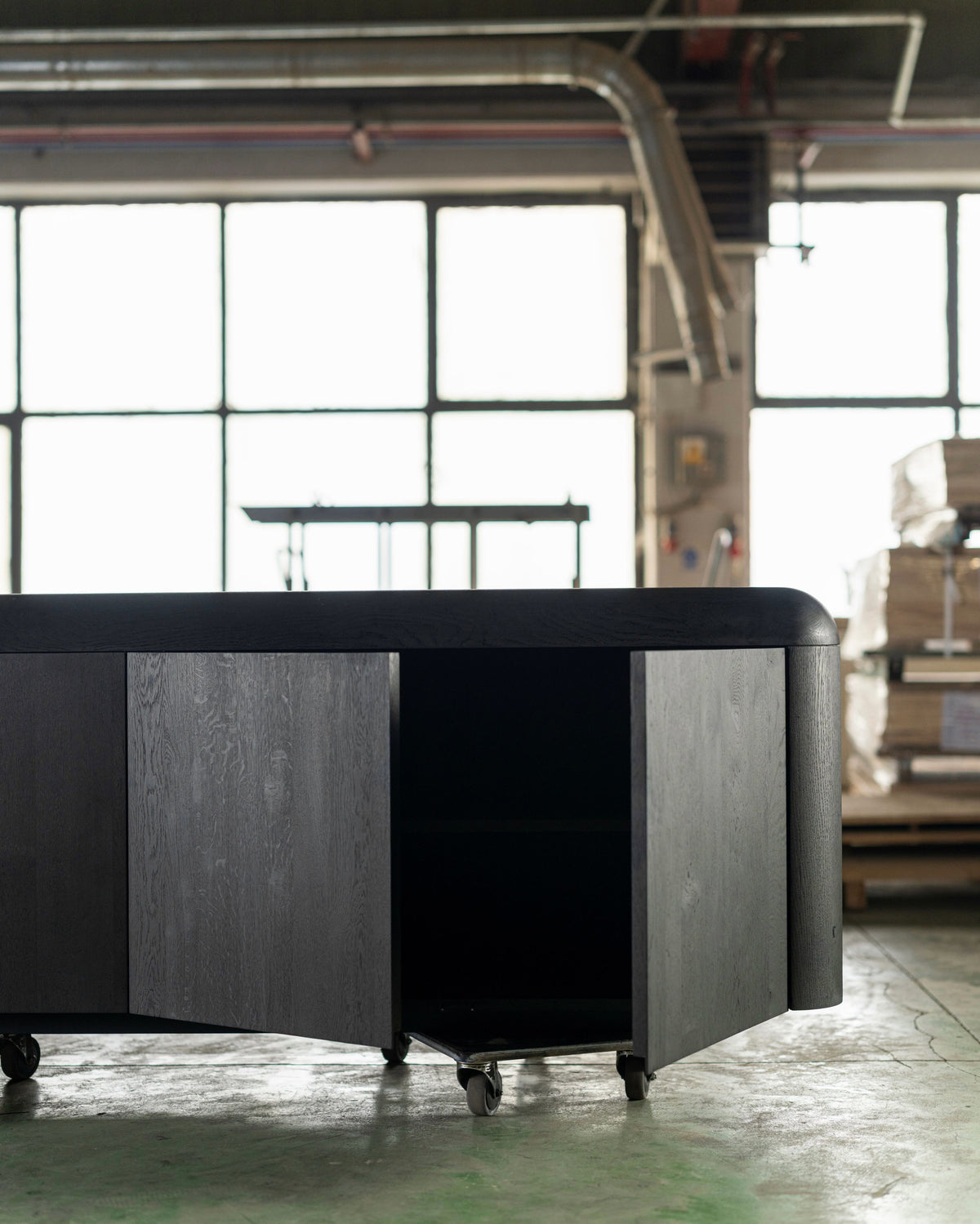 Noir Curved Sideboard detail image 4