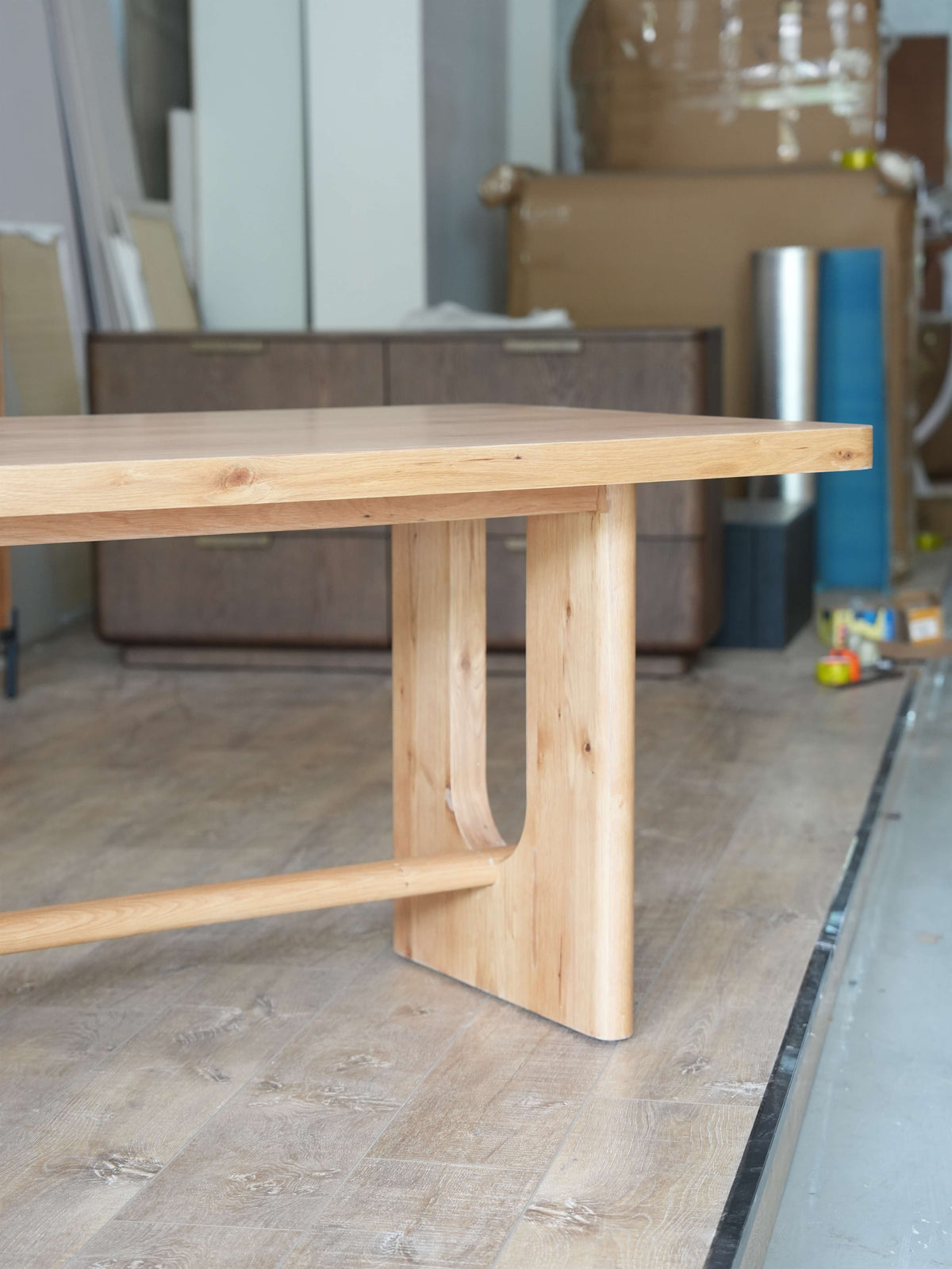 Loop Oak Dining Table detail image 5