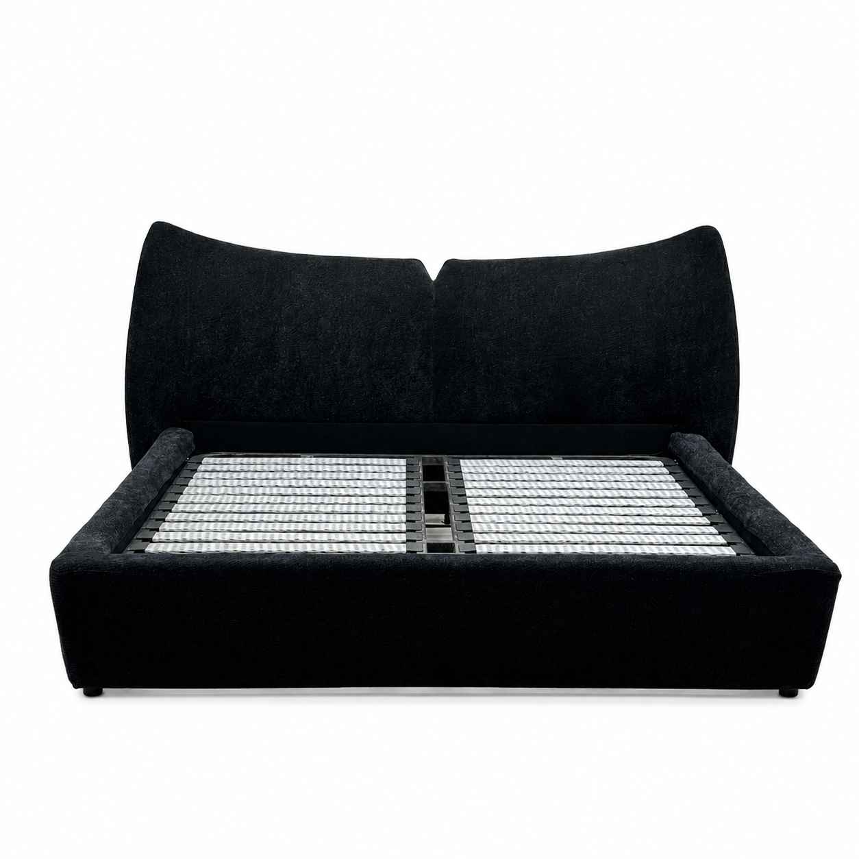 Raven Pillow Bed
