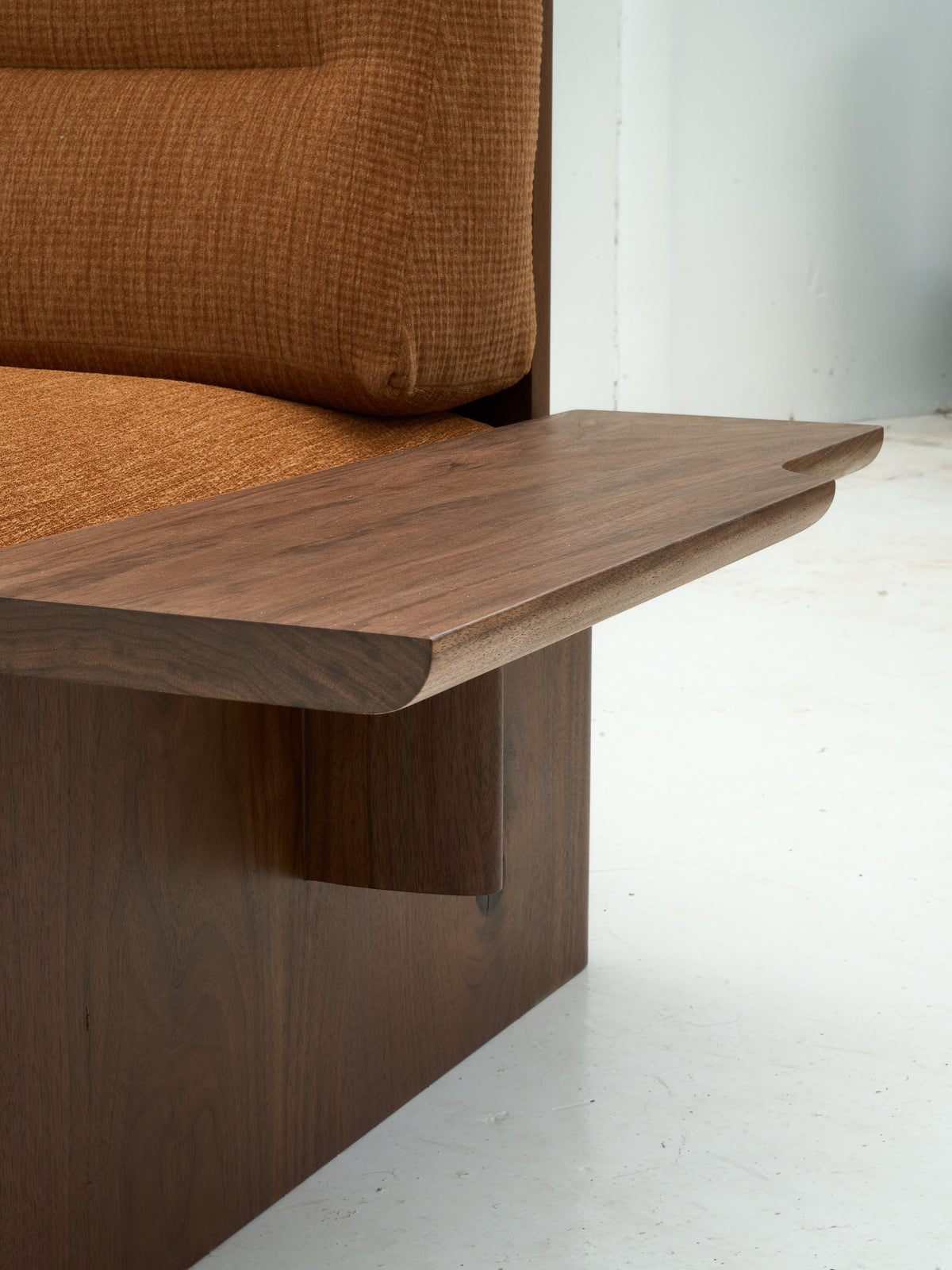Amber Shelf Arm Sofa detail image 3