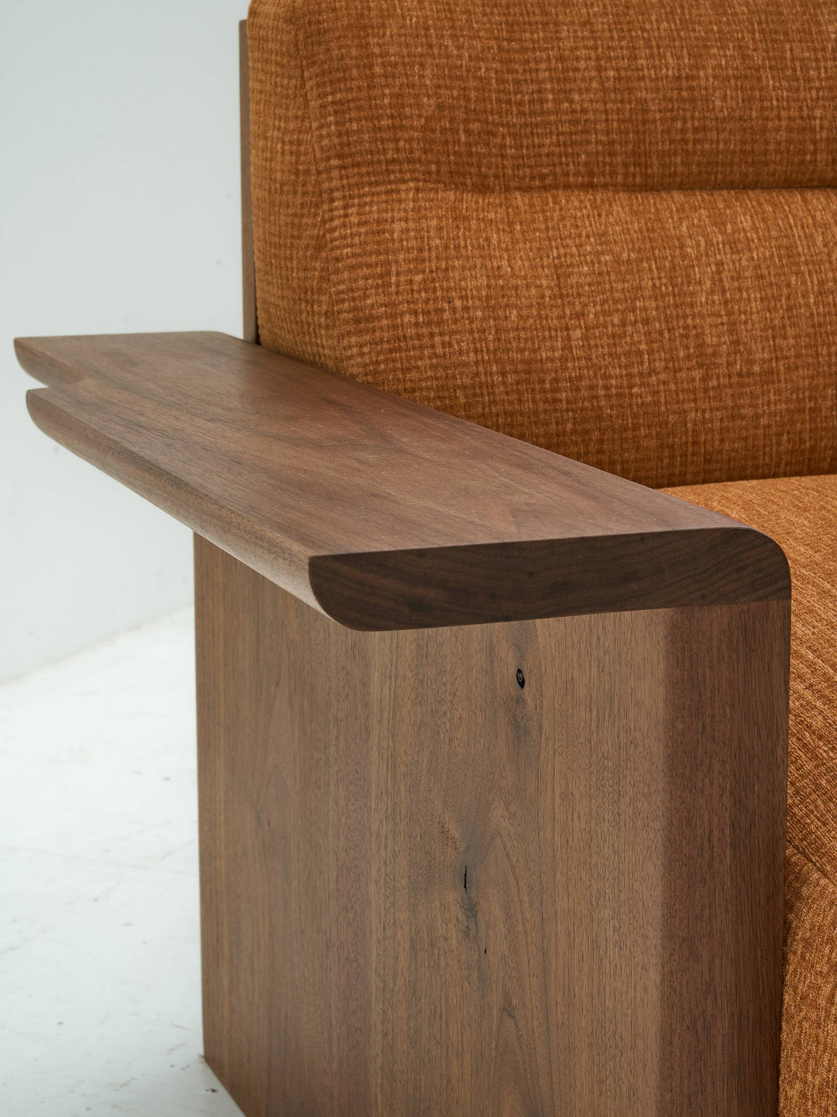 Amber Shelf Arm Sofa detail image 5