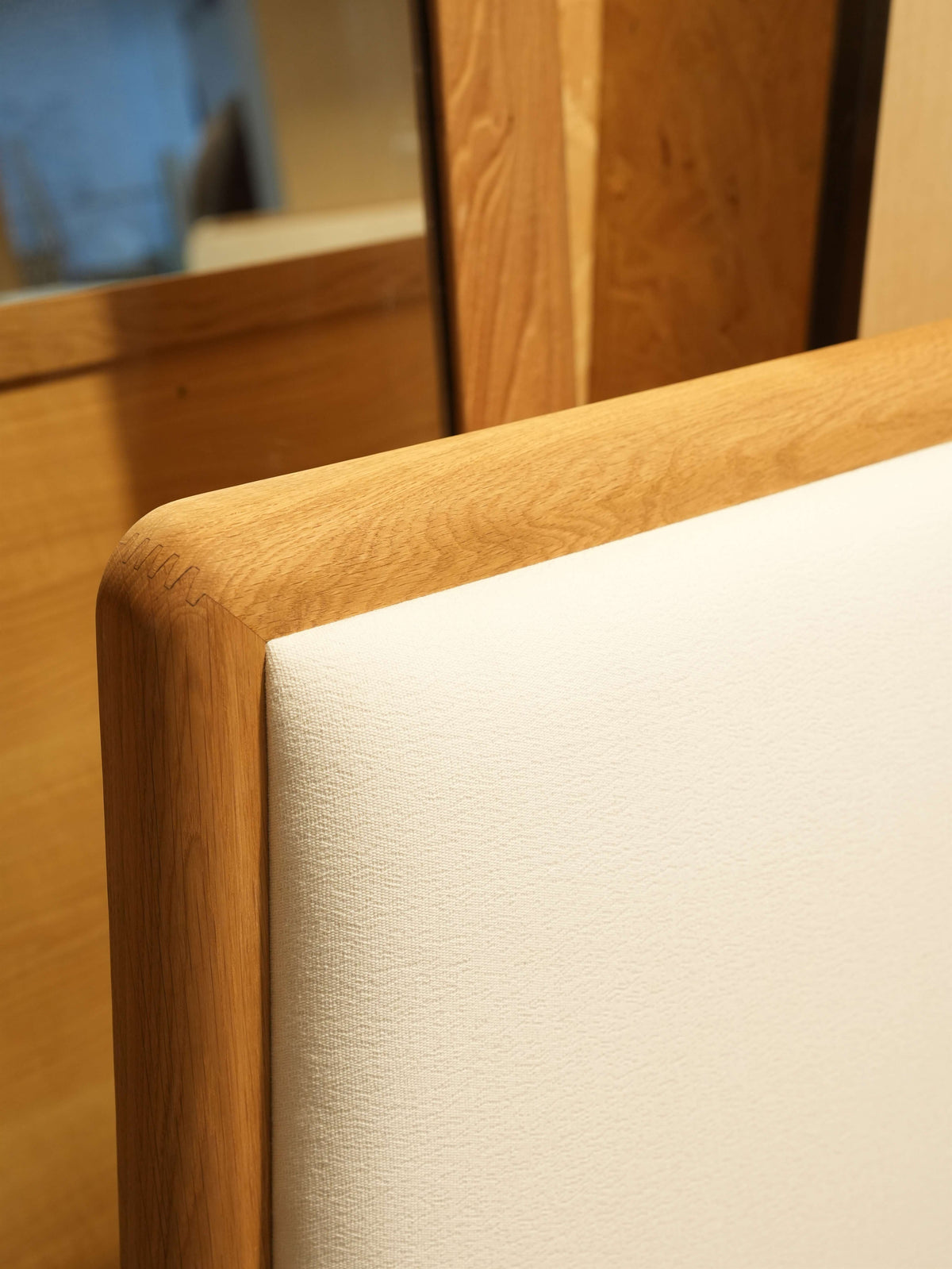 Oak Pillow Panel Bed detail image 4