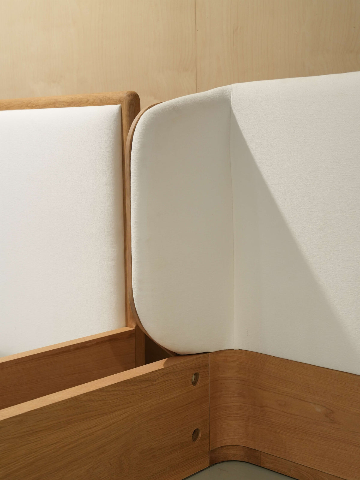 Oak Pillow Panel Bed detail image 8