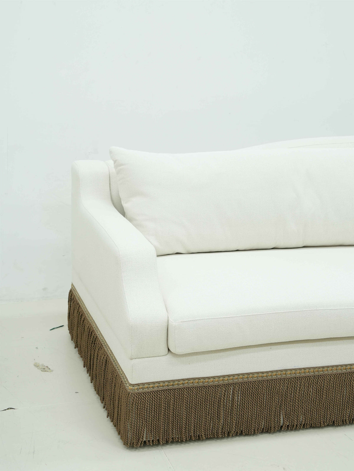 Ivory Fringe Sofa detail image 6
