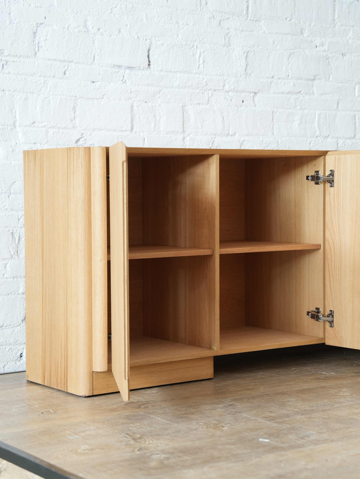 Linear Oak Sideboard detail image 7